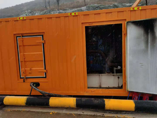 岳阳楼出租发电机-船用柴油发电机的工作原理是怎么样的？