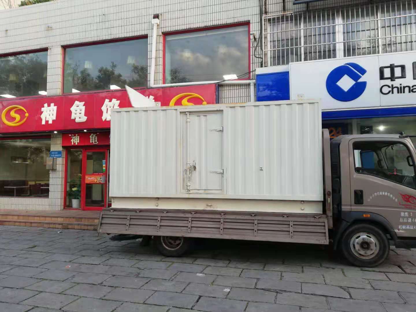 岳阳楼出租发电机-柴油发电机组错误的启动方式
